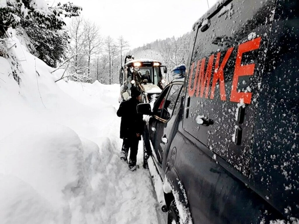 Samsun UMKE Gönüllü Kar Mesaisi
