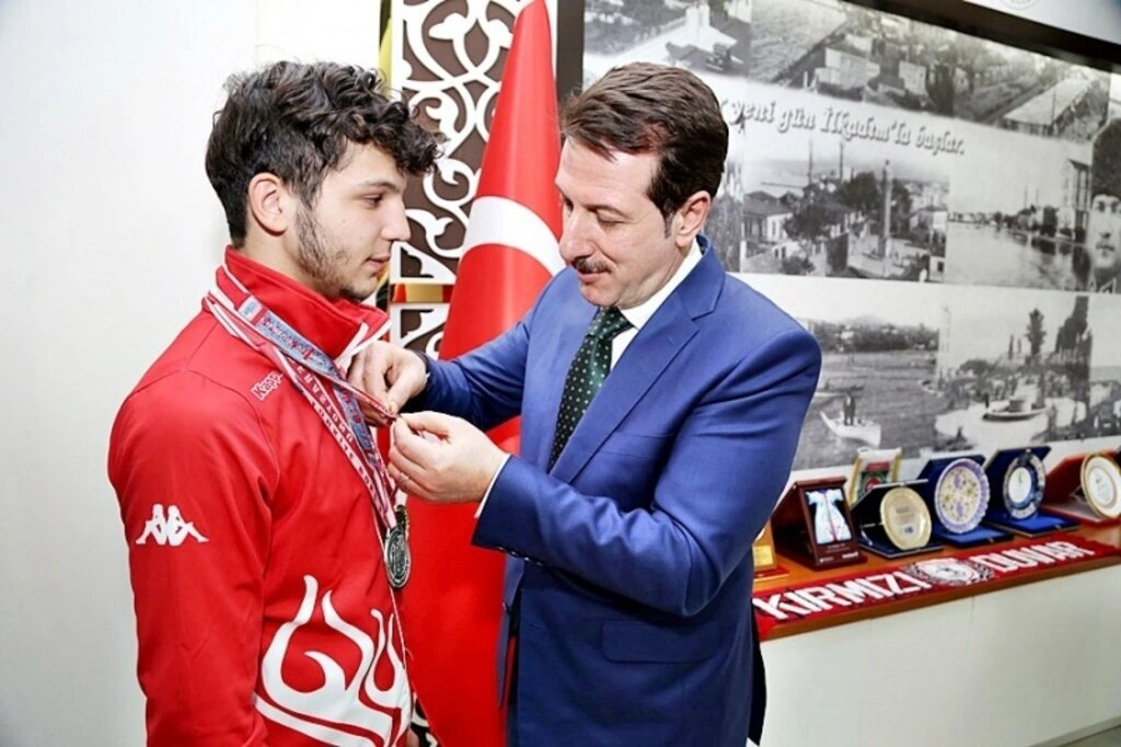 İlkadım'ın genç sporcuları yine gururlandırdı