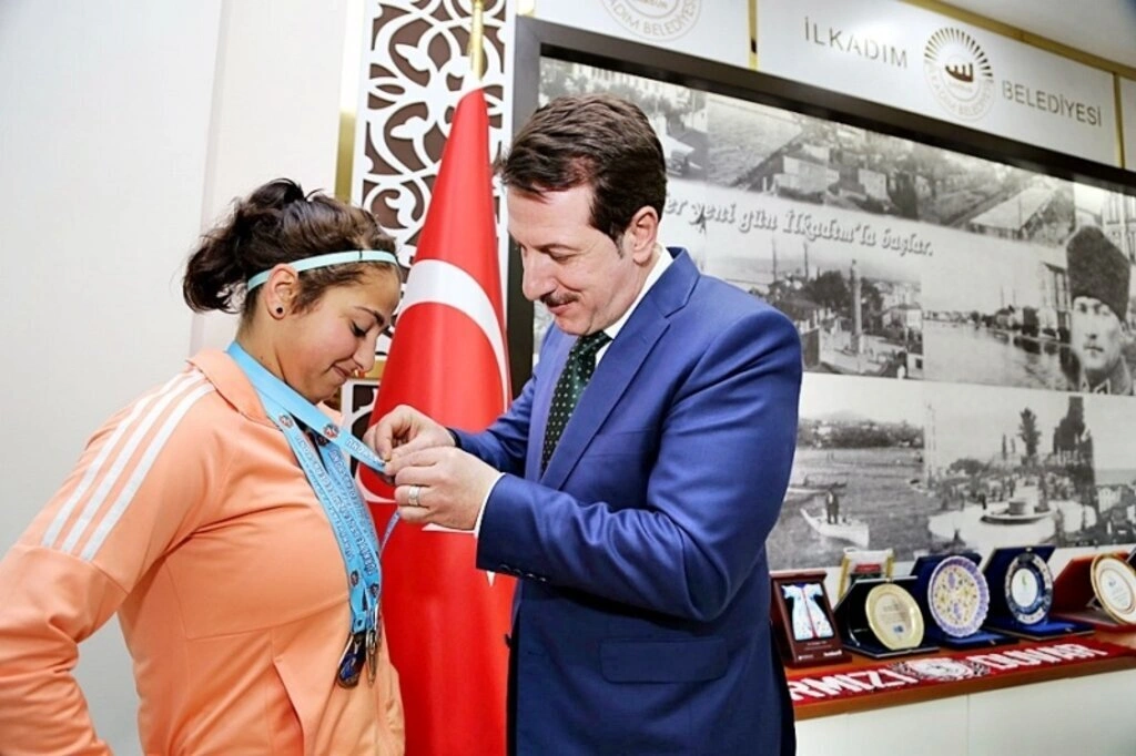 İlkadım'ın genç sporcuları yine gururlandırdı