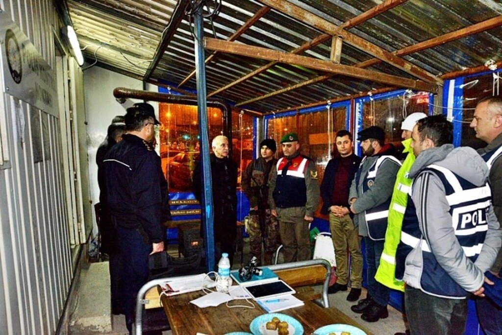 Vali Şahin'den Samsun'daki Polis Noktalarına ziyaret
