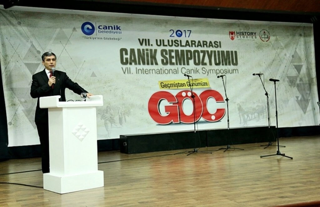Canik'te 'göç' sempozyumu başladı