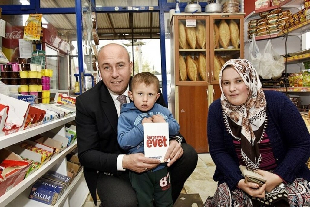 Başkan Hasan Togar EVET için dur durak bilmeden çalışıyor