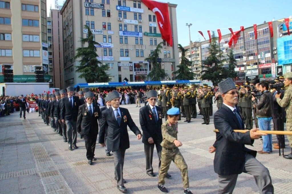 Samsun Cumhuriyet Meydanı'nda 29 Ekim Cumhuriyet Bayramı kutlama töreni fotoğrafları