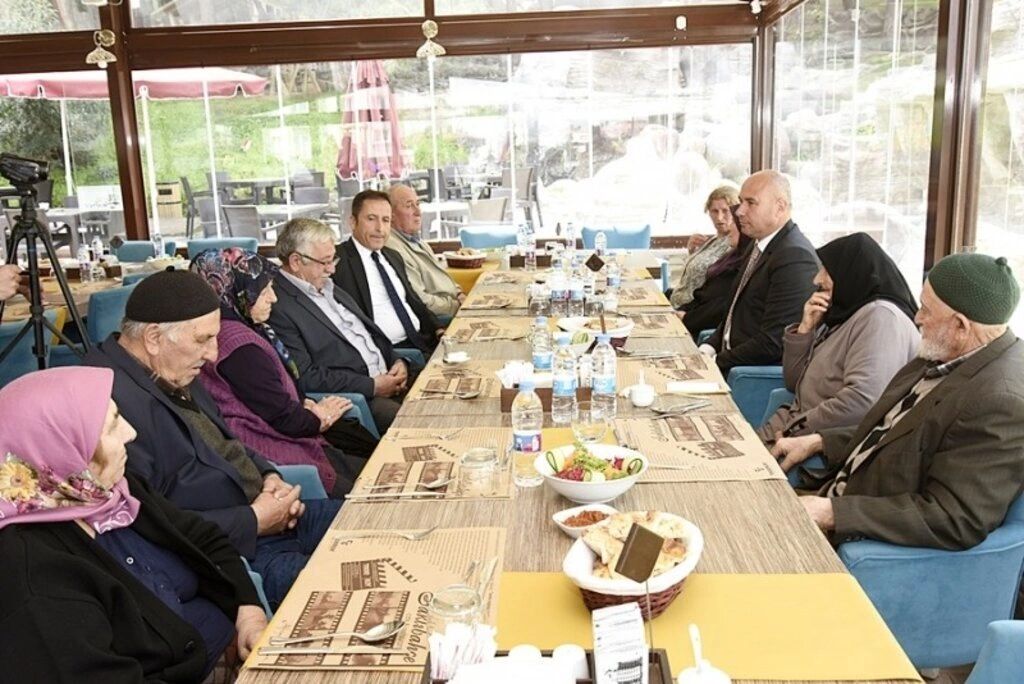 Başkan Togar ile Kaymakam Öztürk şehit aileleri ile bir araya geldi