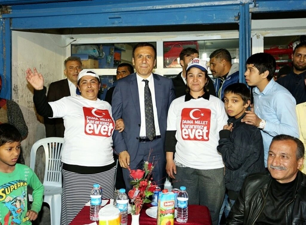 Samsun'da Romanlardan Evet kutlaması