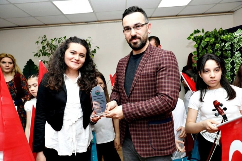 İlkadımlı Çocuklar'dan Büyük Performans