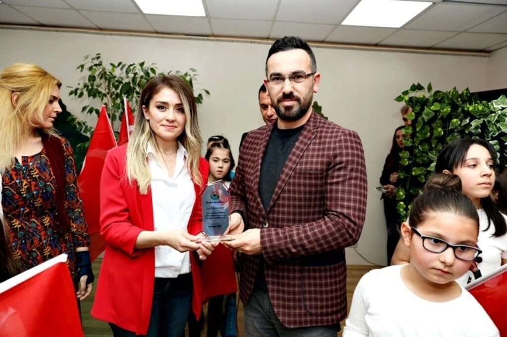 İlkadımlı Çocuklar'dan Büyük Performans