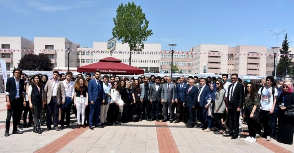 OMÜ’nün 12. Üniversite Tanıtım Günleri Şenlik Havasında Geçti