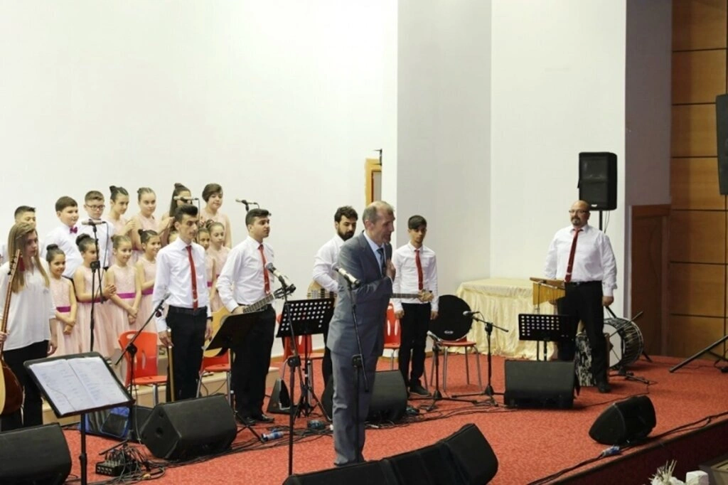İlkadım THM Çocuk Korosu Büyüledi