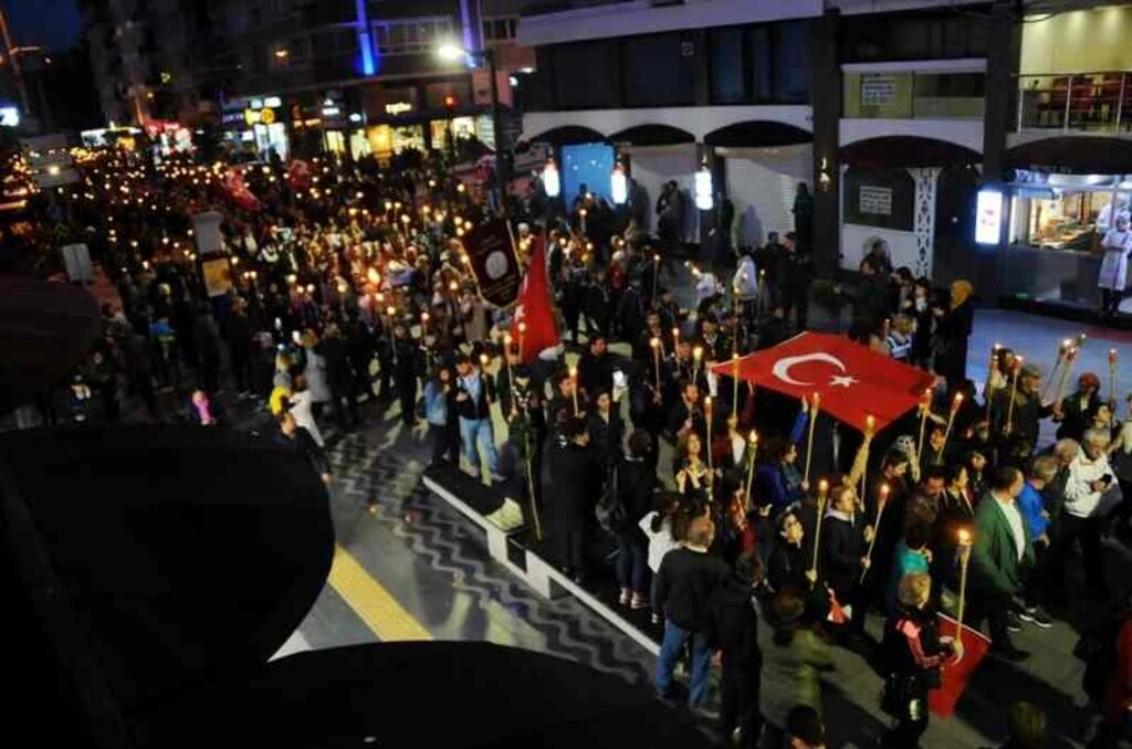 Samsun'da Fener Alayı ve Gençlik Festivali Yürüyüşü yapıldı
