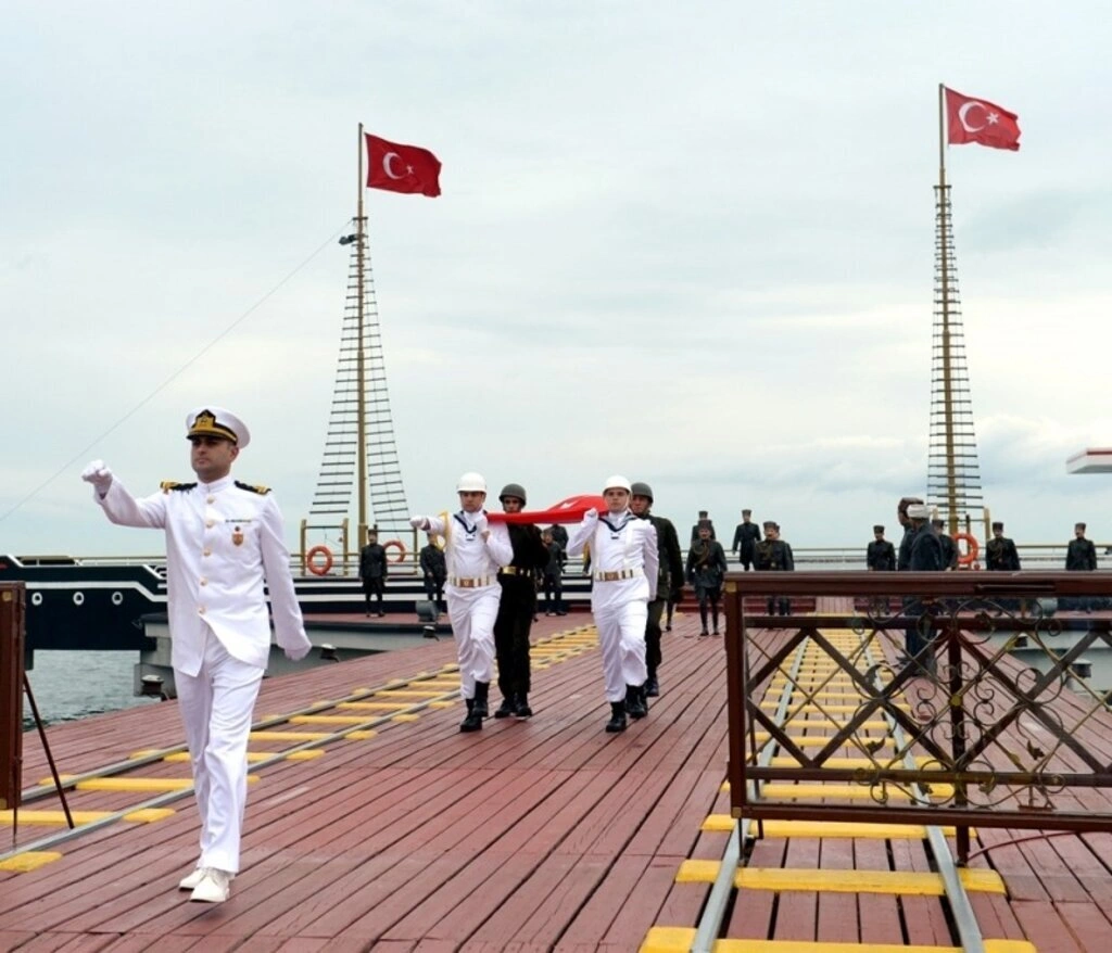 Atatürk'ün Samsun'a çıkışının 98. yıl dönümü kutlandı