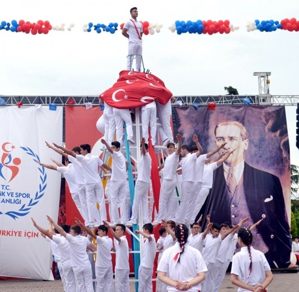 Atatürk'ün Samsun'a çıkışının 98. yıl dönümü kutlandı