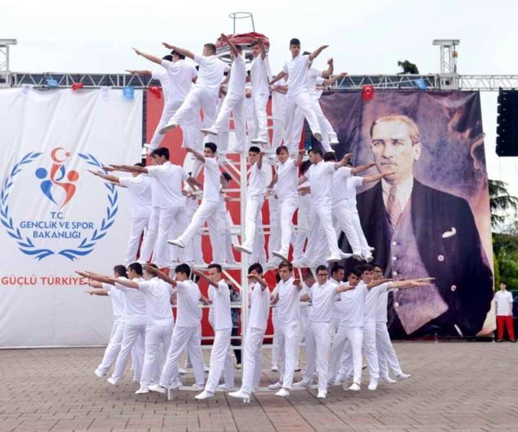 Atatürk'ün Samsun'a çıkışının 98. yıl dönümü kutlandı