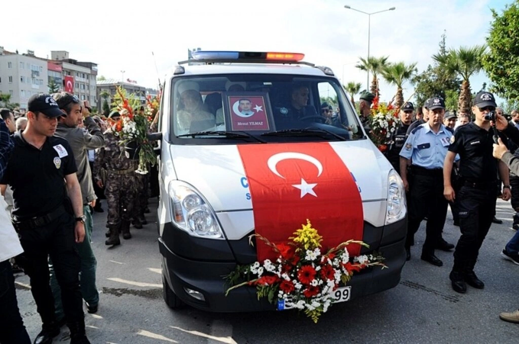 Şehit Mesut Yılmaz son yolculuğuna dualarla uğurlandı