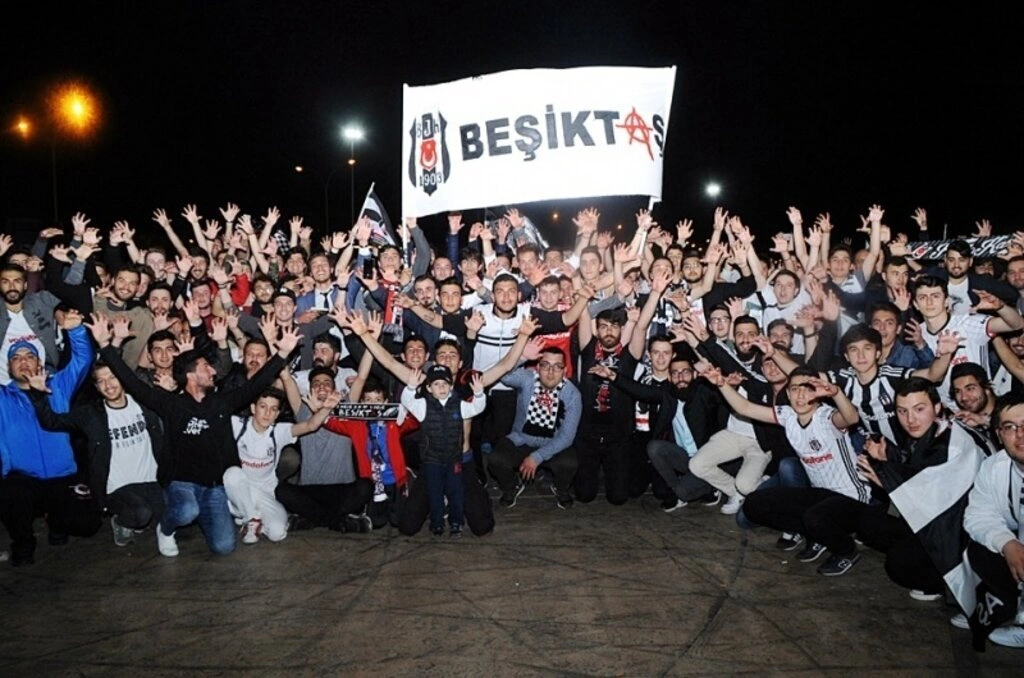 Beşiktaş'ın Şampiyonluğu Samsun'da da kutlandı