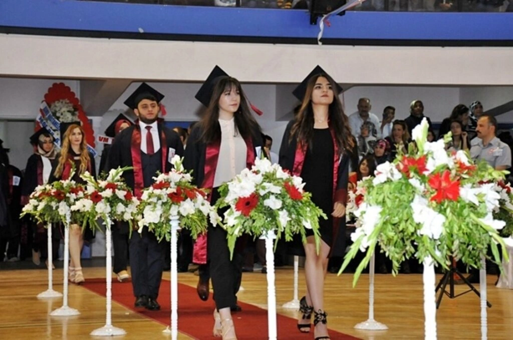 Sağlık Bilimleri Fakültesi mezuniyet töreni