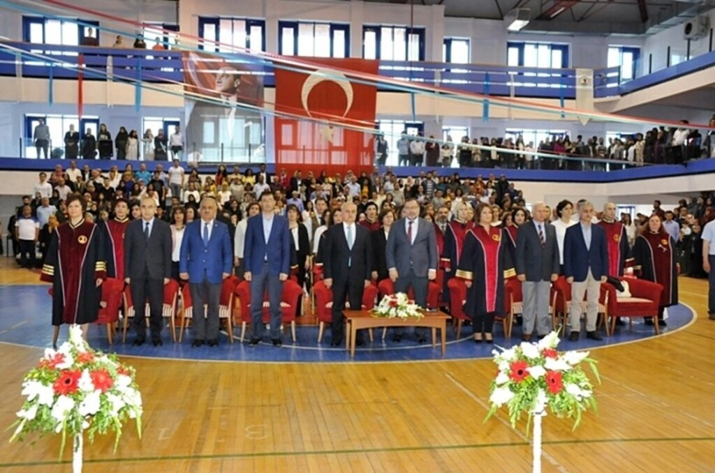 Sağlık Bilimleri Fakültesi mezuniyet töreni