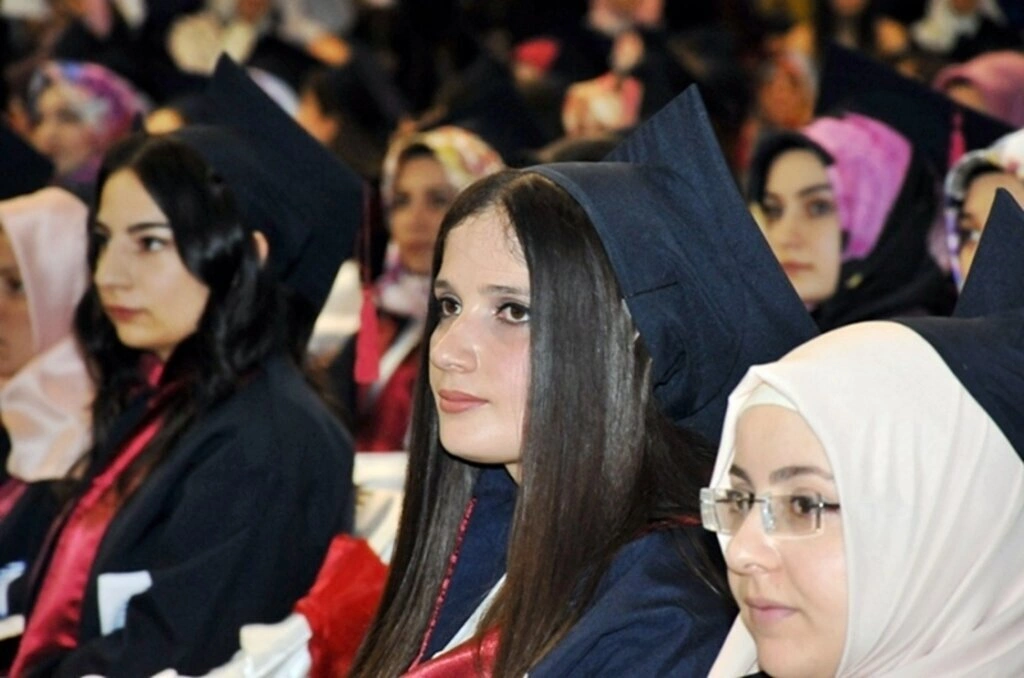 Sağlık Bilimleri Fakültesi mezuniyet töreni