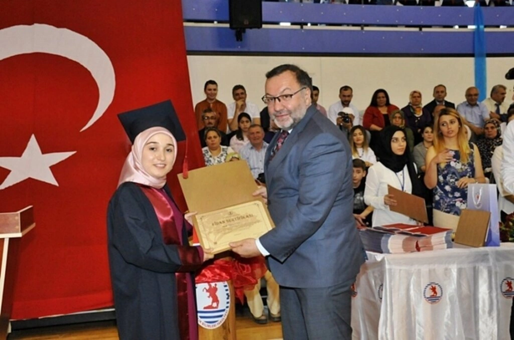 Sağlık Bilimleri Fakültesi mezuniyet töreni