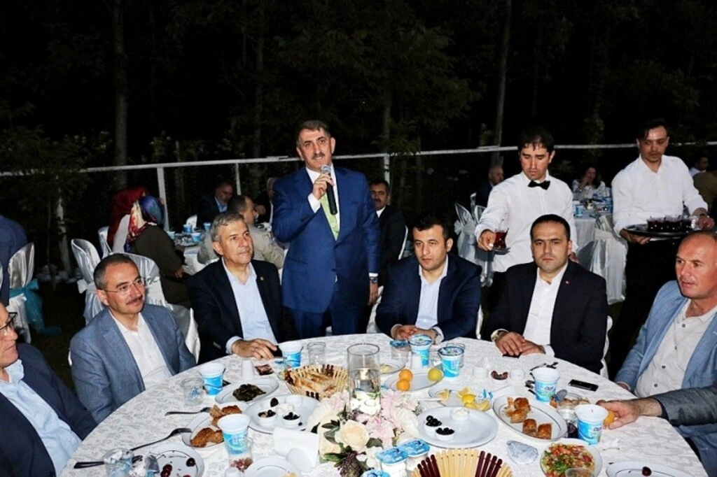 AK Parti Samsun Milletvekili Fuat Köktaş'tan iftar programı