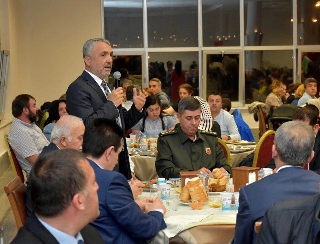 OMÜ Ailesi İftarda Bir Araya Geldi