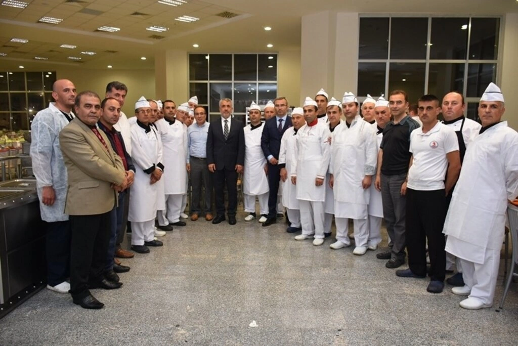 OMÜ Ailesi İftarda Bir Araya Geldi