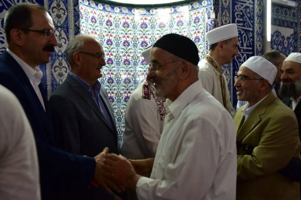 Başkan Yusuf Ziya Yılmaz'ın bayram mesaisi