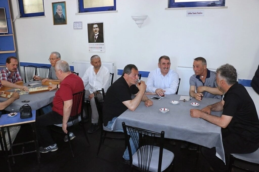 AK Parti Samsun Milletvekili Fuat Köktaş'tan bayramlaşma mesaisi