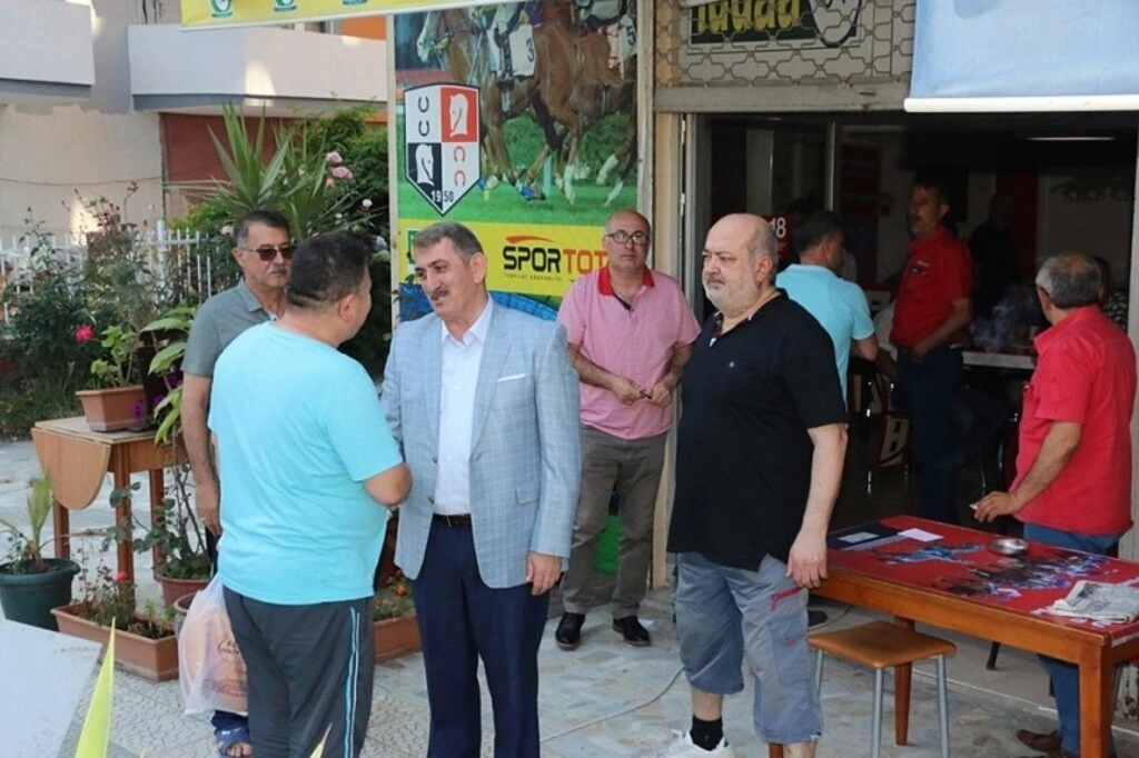 AK Parti Samsun Milletvekili Fuat Köktaş'tan bayramlaşma mesaisi