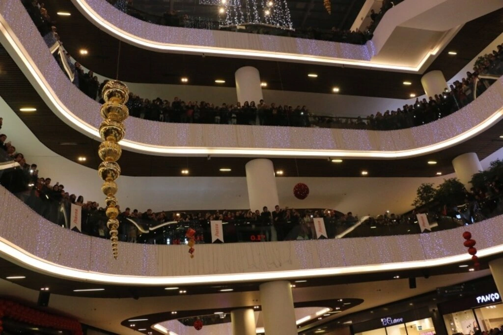Piazza'da Oğuzhan Koç rüzgarı