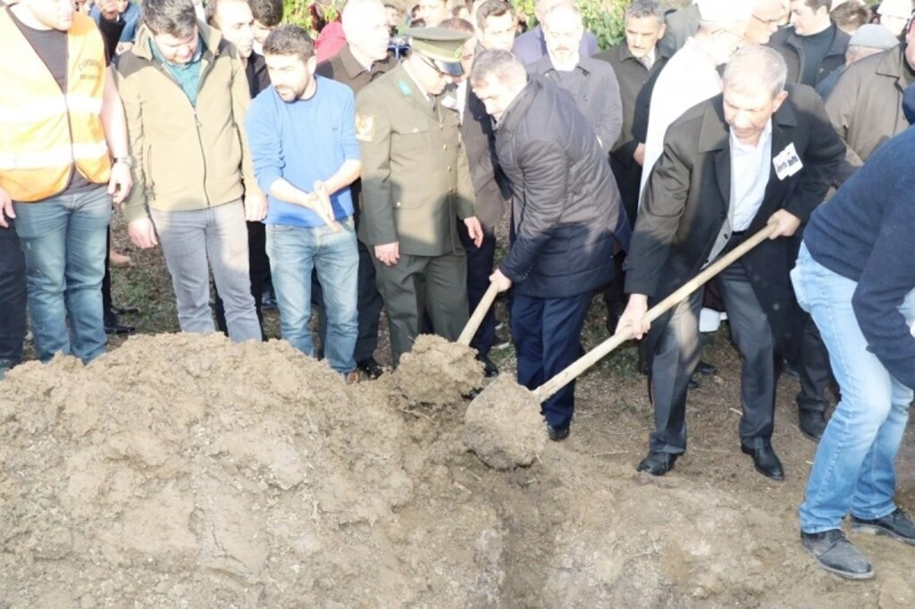 Kahraman Şehitlerimiz Şahin ve Akalın son yolculuklarına dualarla uğurlandı