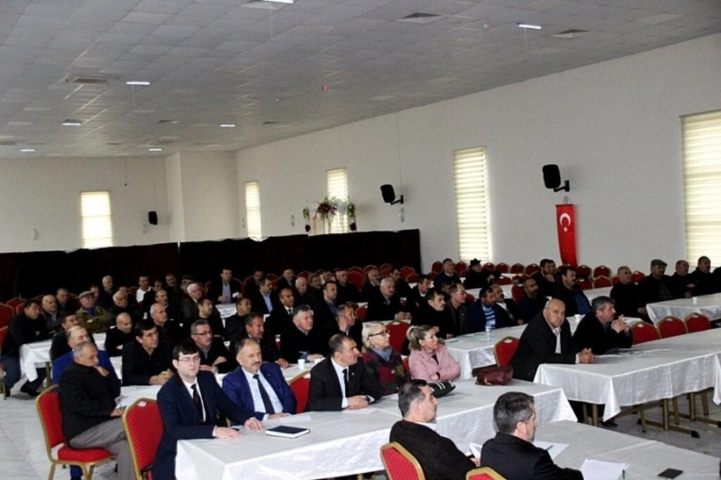 ALAÇAM BELEDİYE BAŞKANI HADİ UYAR MUHTARLAR İLE İSTİŞARE TOPLANTISINDA BİR ARAYA GELDİ