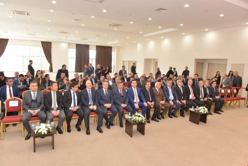 GÖZ KAMAŞTIRAN TASARIMLAR TÜYAP SAMSUN 3. MOBİLYA VE DEKORASYON FUARI’NDA