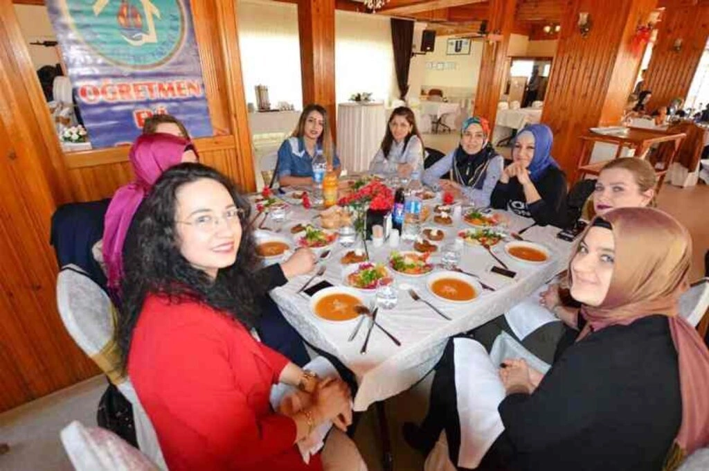 BAŞKAN ŞAHİN: KADINLAR GÜZEL BİR GELECEĞİN MİMARLARIDIR