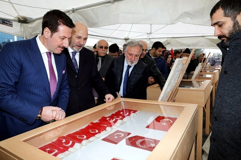 İLKADIM’DA HAKİMİYET-İ MİLLİYE BAYRAK SERGİSi
