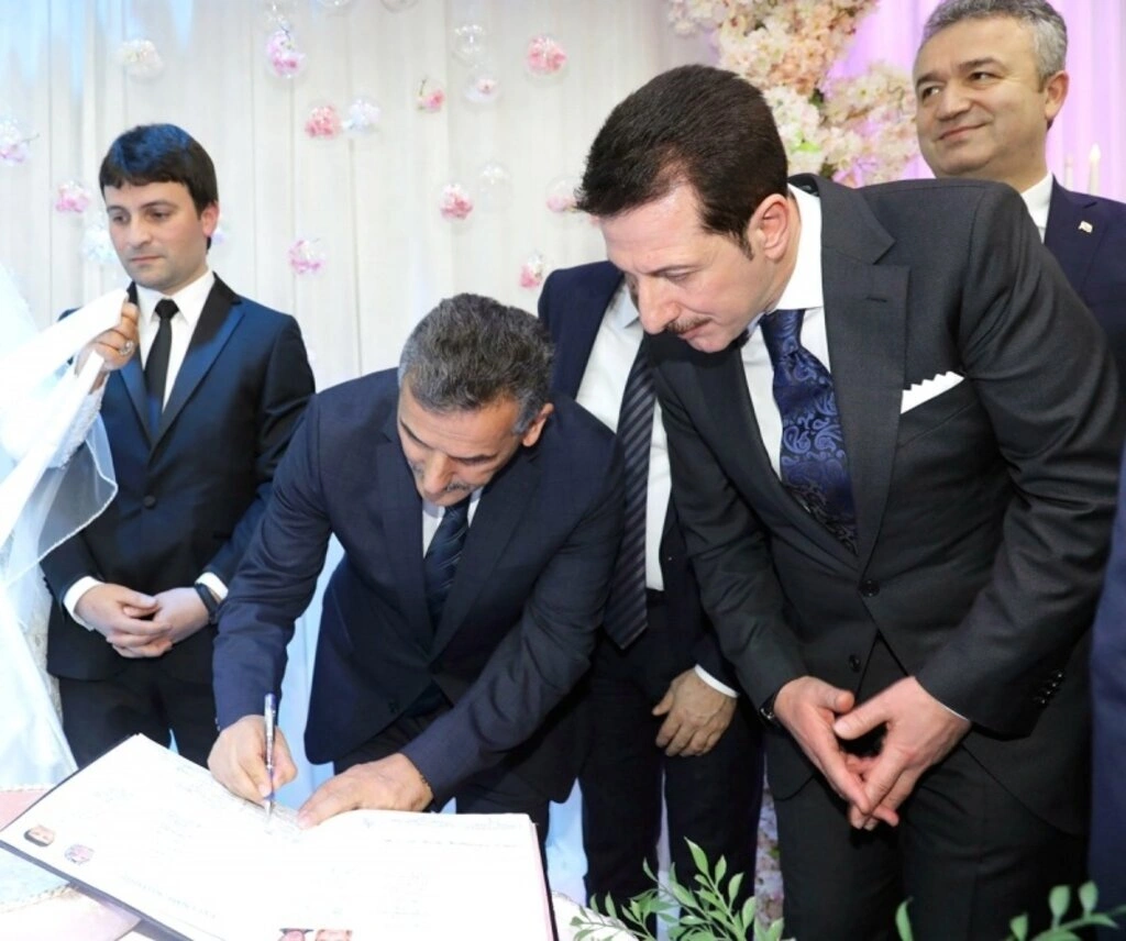 Büşra Tok ve Muhammet Kaya dünyaevine girdi