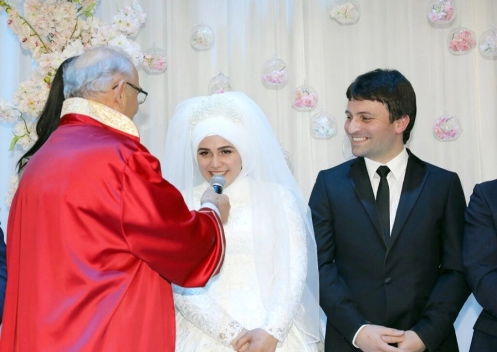 Büşra Tok ve Muhammet Kaya dünyaevine girdi