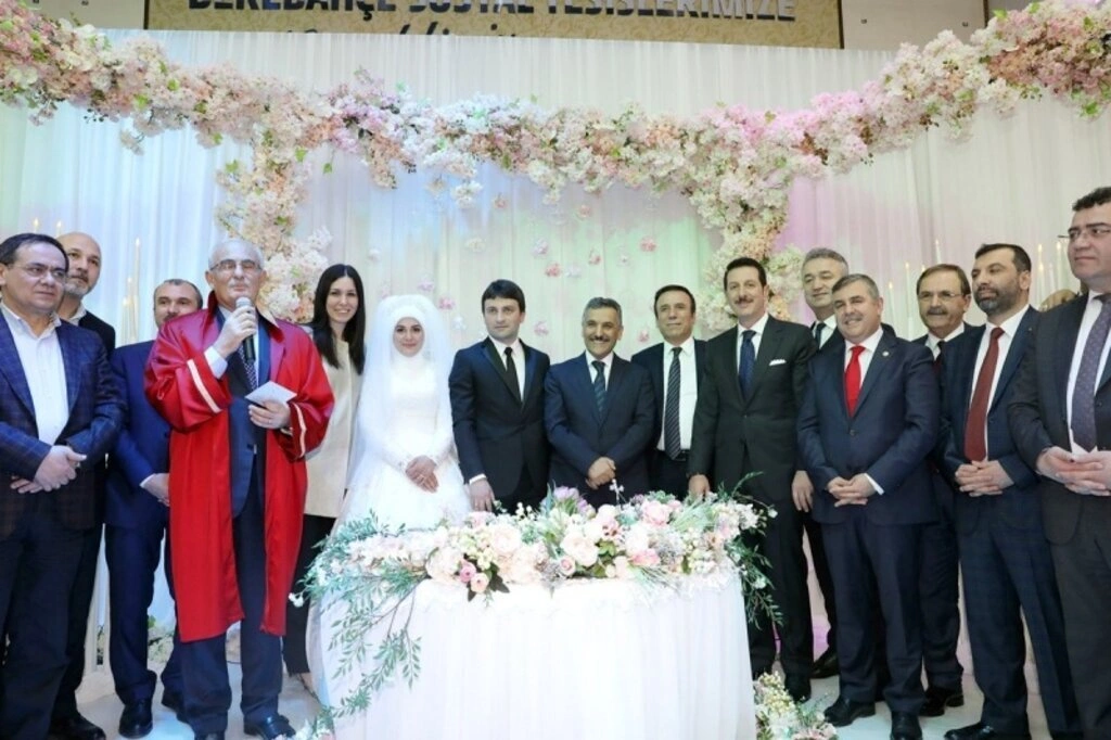 Büşra Tok ve Muhammet Kaya dünyaevine girdi