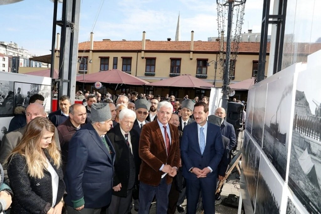 SAMSUNLULAR ÇANAKKALE VE KUT’ÜL AMARE FOTOĞRAF SERGİSİNDE BULUŞTU