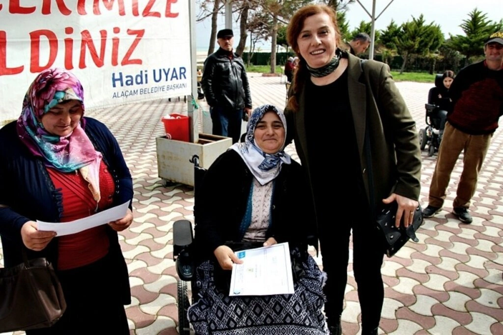 Alaçam'da Engelli ve Hükümlü Girişimcilere Belgeleri Verildi