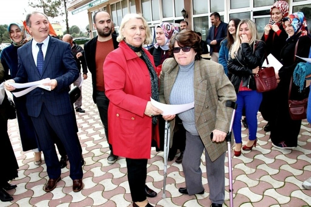 Alaçam'da Engelli ve Hükümlü Girişimcilere Belgeleri Verildi