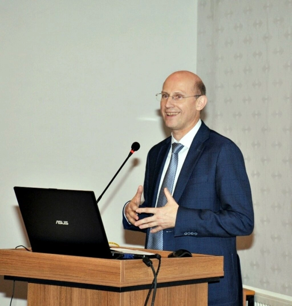 Samsun'da üniversite, şehir ve iş dünyası toplandı