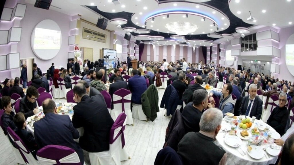 İLKADIM'DA YEREL YÖNETİMLER BULUŞMASI