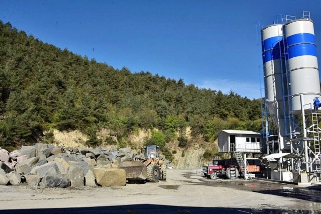 Samsun doğal Taşlarla nakış gibi işleniyor