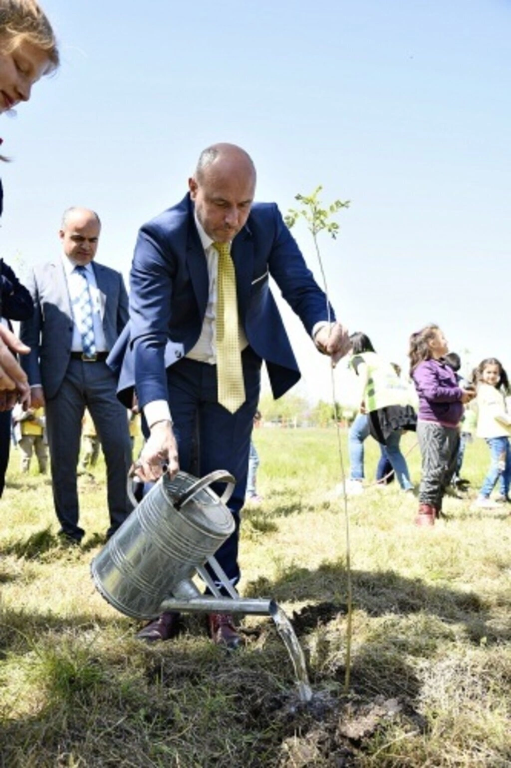 Tekkeköy'e bahar geldi, fidanlar toprakla buluştu