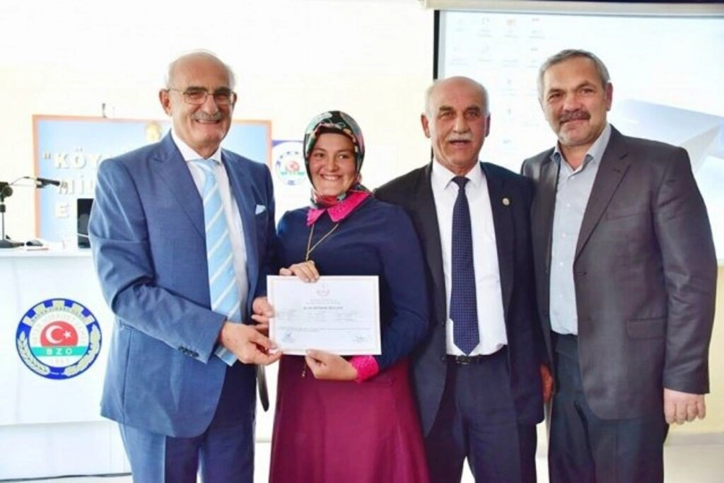 BÜYÜKŞEHİR BELEDİYESİ’NİN KIRSAL KALKINMA DESTEKLERİ KÖYDEN KENTE GÖÇÜ DURDURDU