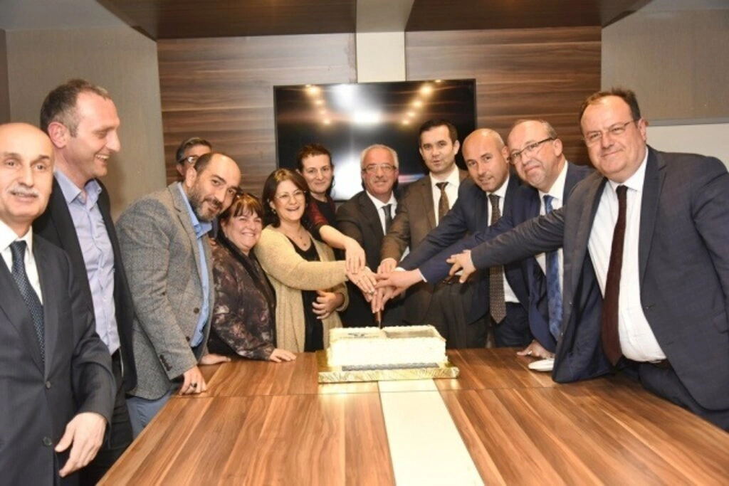 Tekkeköy'de bir asırlık hasret sona eriyor