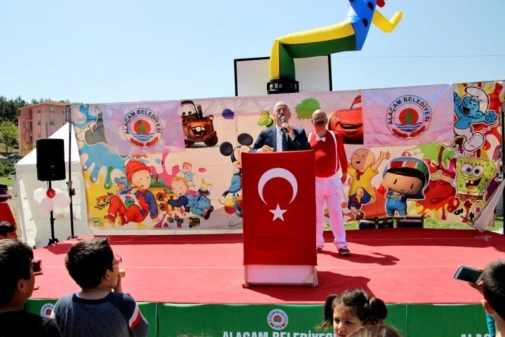 ALAÇAM BELEDİYESİ'NDEN 23 NİSAN ETKİNLİKLERİ