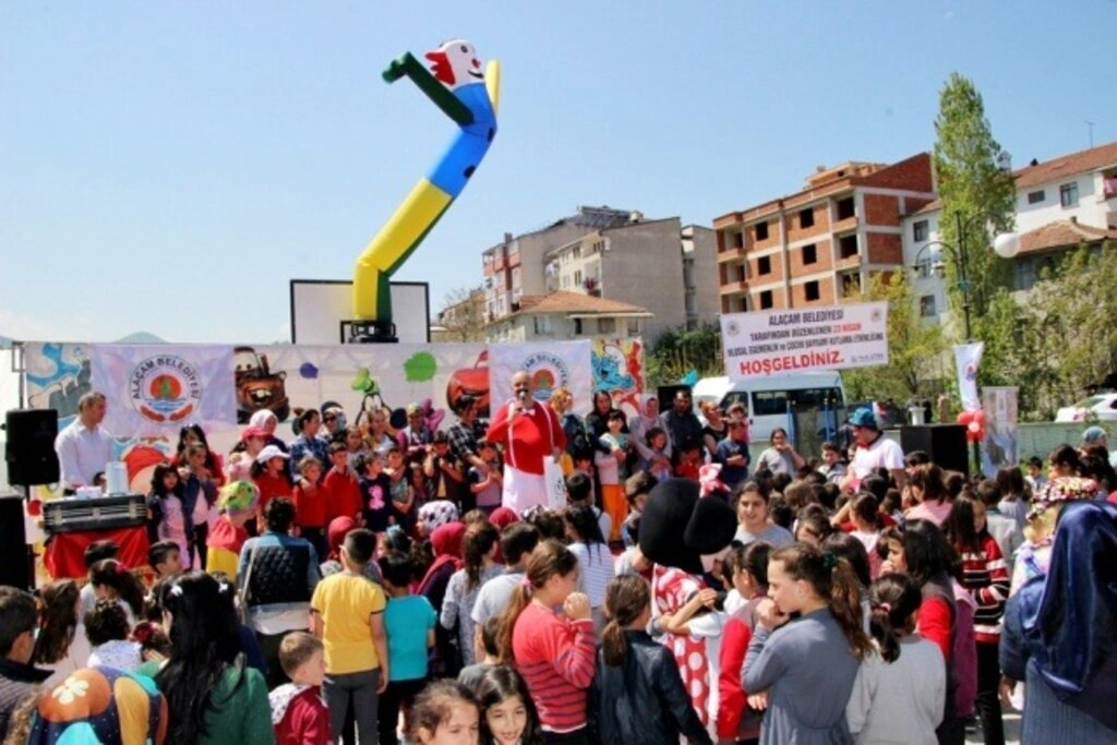 ALAÇAM BELEDİYESİ'NDEN 23 NİSAN ETKİNLİKLERİ