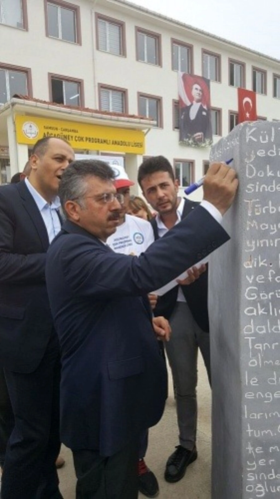 Ağcagüney Anadolu Lisesi'nde TÜBİTAK 4006 Bilim Fuarı